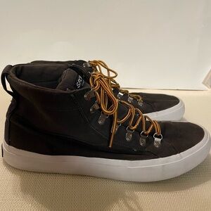 Sperry High-Top Sneakers